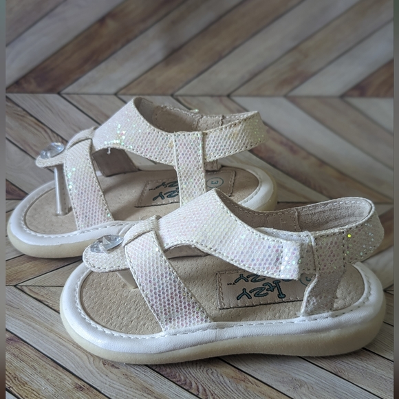Itzy Bitzy brand toddler "squeaker" sandals size 3 - Picture 1 of 5